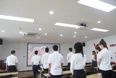 20200430—廣東公司開展“學史鑒往守初心、薪火相傳擔使命”——五四青年節(jié)主題團日活動—唱團歌