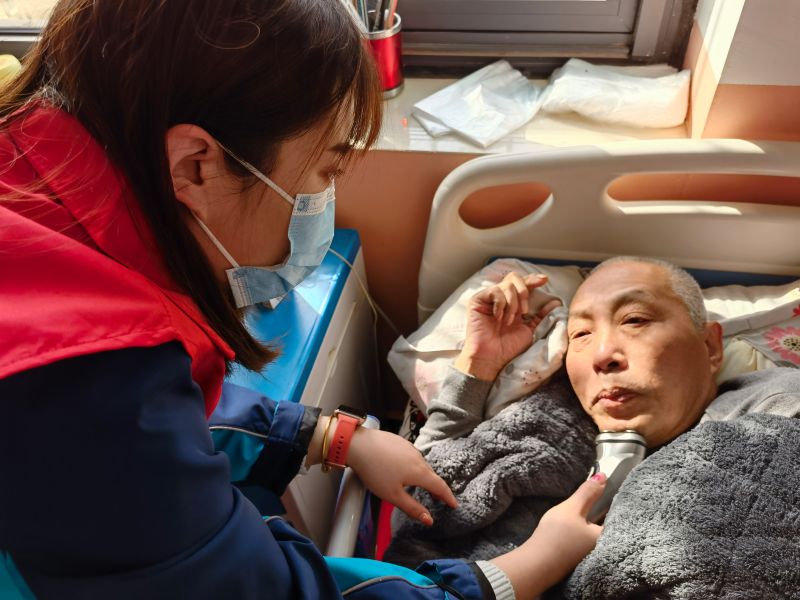 機關團支部-回訪養(yǎng)老院志愿活動 (14)