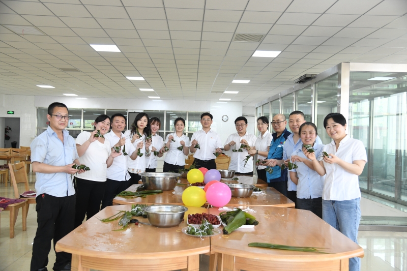 “粽香飄萬里，遙寄端午情”端午節(jié)活動